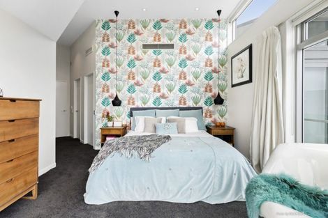 Photo of property in Piermont Apartments, 8e/82 Cable Street, Te Aro, Wellington, 6011