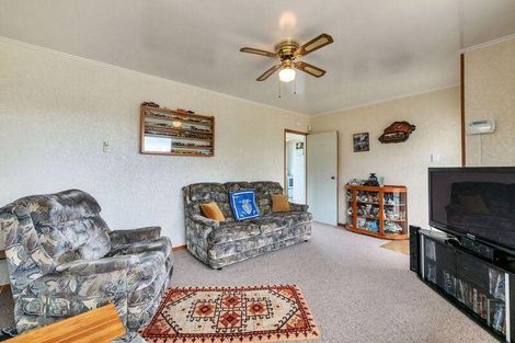 Photo of property in 19 Glendene Avenue, Glendene, Auckland, 0602