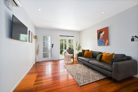 Photo of property in 2/67 Matipo Road, Te Atatu Peninsula, Auckland, 0610