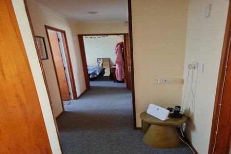 Photo of property in 2/14 Catkin Crescent, Papatoetoe, Auckland, 2025