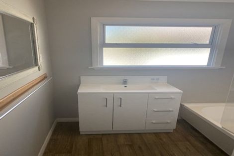 Photo of property in 12 Lawry Street, Moturoa, New Plymouth, 4310