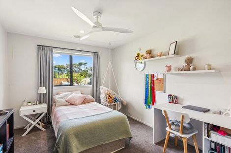 Photo of property in 92 The Drive, Paraparaumu Beach, Paraparaumu, 5032