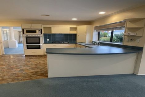 Photo of property in 102 Branch Road, Highlands Park, New Plymouth, 4312