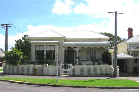 Photo of property in 167 Victoria Road, Devonport, Auckland, 0624