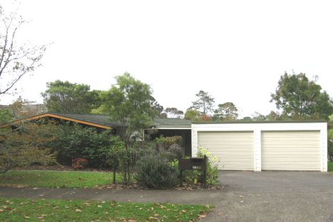 Photo of property in 5 Holyoake Place, Chatswood, Auckland, 0626