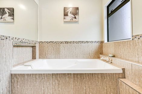 Photo of property in 724 Pakura Street, Te Awamutu, 3800