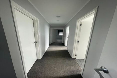 Photo of property in 4 Ririno Place, Manurewa, Auckland, 2102