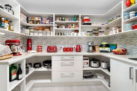 Photo of property in 2g Country Club Lane, Waiuku, 2123