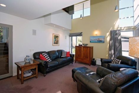 Photo of property in 94b Onslow Road, Khandallah, Wellington, 6035