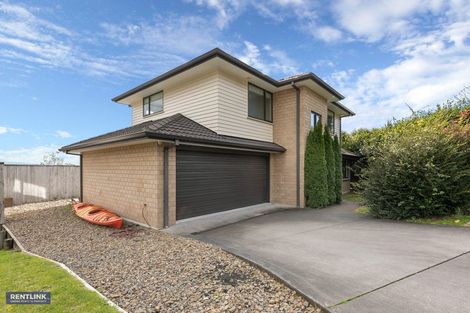 Photo of property in 16 Hillford Place, Welcome Bay, Tauranga, 3175
