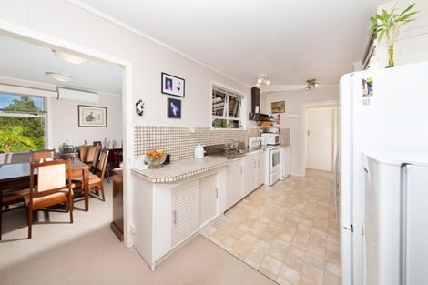 Photo of property in 9 Howard Road, Northcote, Auckland, 0627
