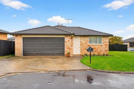 Photo of property in 31 Magnolia Drive, Waiuku, 2123