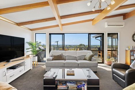 Photo of property in 4 View Terrace, Huntsbury, Christchurch, 8022