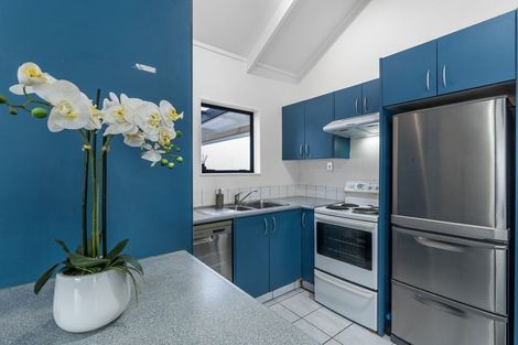 Photo of property in 2/220 Great South Road, Takanini, 2112