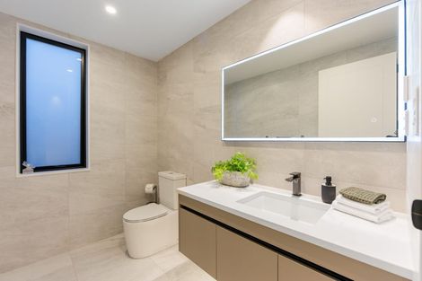 Photo of property in 7 Headsail Drive, Long Bay, Auckland, 0630