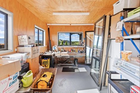 Photo of property in 16 Tamahunga Drive, Matakana, Warkworth, 0985