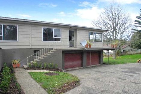 Photo of property in 2/16a Manuka Road, Glenfield, Auckland, 0629