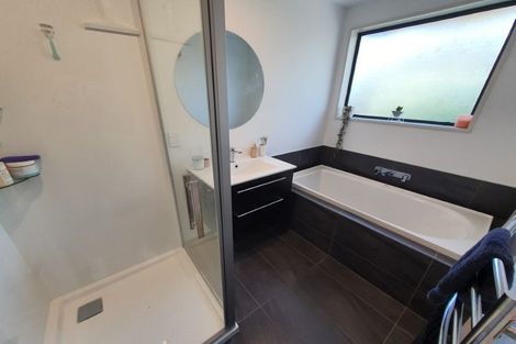 Photo of property in 2/27 Mortlake Street, Islington, Christchurch, 8042