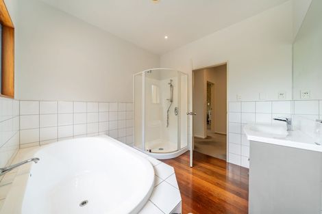 Photo of property in 8a Kiriwai Road, Paremata, Porirua, 5024