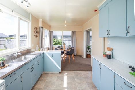 Photo of property in 12 Sunnyside Road, Nawton, Hamilton, 3200