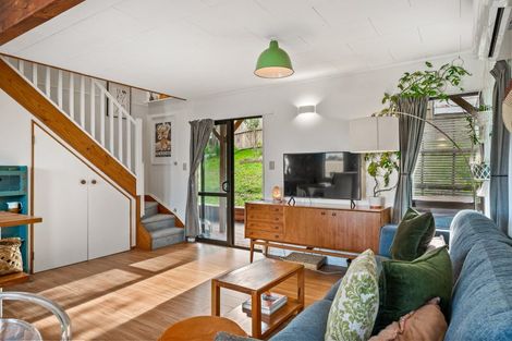 Photo of property in 26 Brian Crescent, Stanmore Bay, Whangaparaoa, 0932