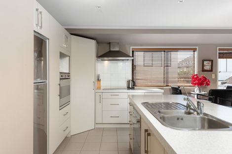 Photo of property in Atlas Apartments, 13/49 Maunganui Road, Mount Maunganui, 3116