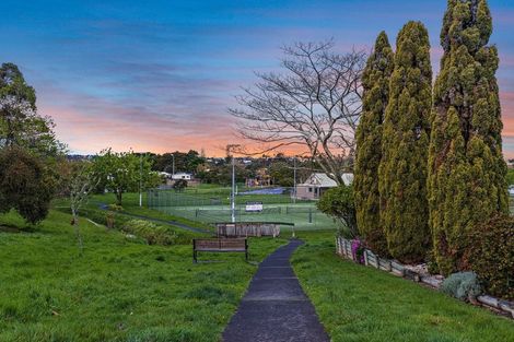 Photo of property in 24 Kenneth Hopper Place, Manly, Whangaparaoa, 0930
