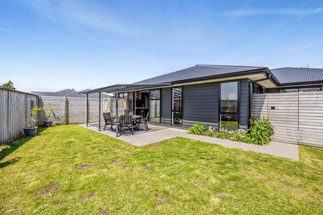 Photo of property in 8 Wheki Lane, Inglewood, 4330