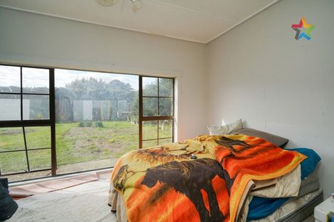 Photo of property in 16 Derby Street, Woodend, Invercargill, 9877