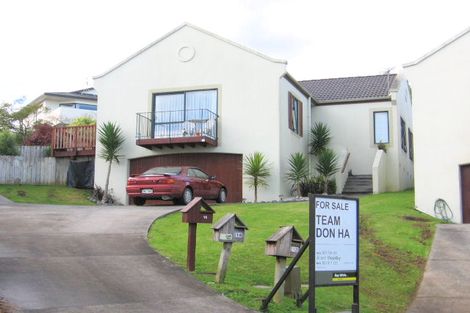 Photo of property in 16 Astelia Place, Goodwood Heights, Auckland, 2105