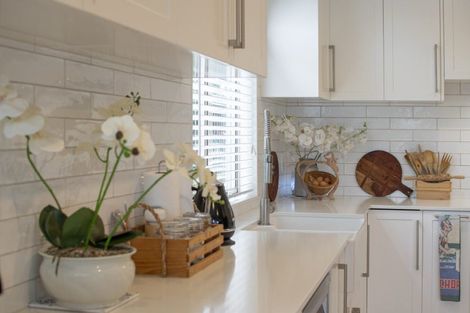 Photo of property in 1 Guildford Place, Bethlehem, Tauranga, 3110