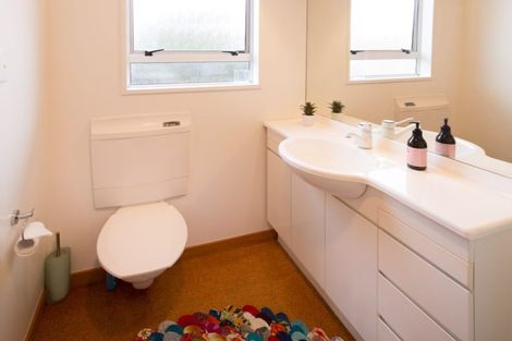 Photo of property in 1 Kent Street, Arrowtown, 9302