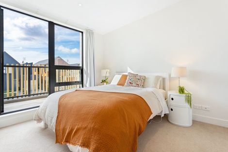 Photo of property in 15 Isitt Road, Hobsonville, Auckland, 0616