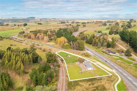 Photo of property in 1599 State Highway 2, Waipawa, 4275