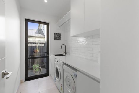 Photo of property in 52 Manakura Street, Russley, Christchurch, 8042