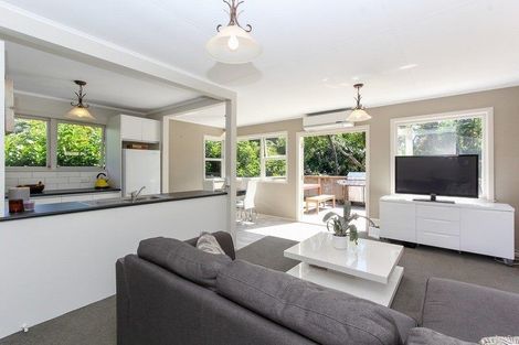 Photo of property in 49a Waiwaka Terrace, Strandon, New Plymouth, 4312