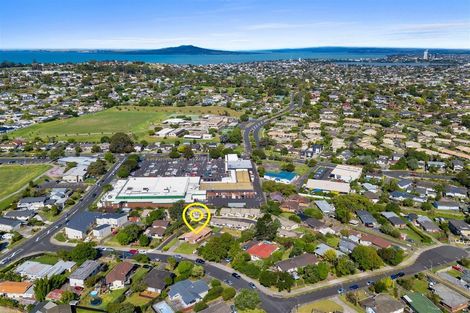 Photo of property in 12 Cockayne Crescent, Sunnynook, Auckland, 0620