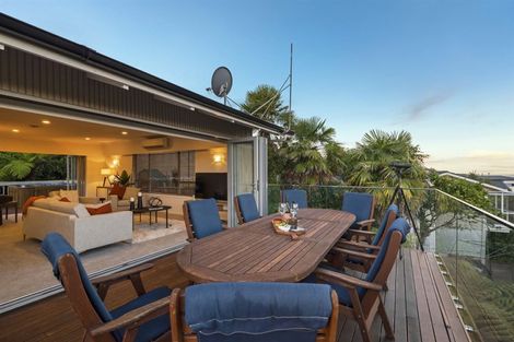 Photo of property in 39 Aberdeen Road, Castor Bay, Auckland, 0620