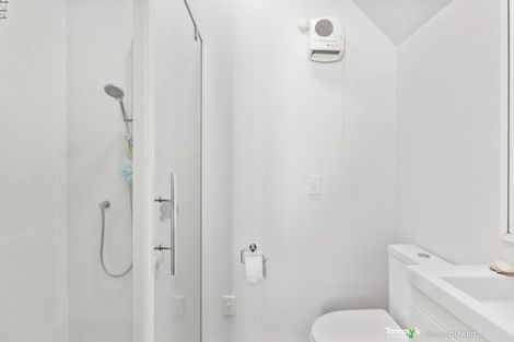 Photo of property in Victoria Villas, 43/35 Pirie Street, Mount Victoria, Wellington, 6011