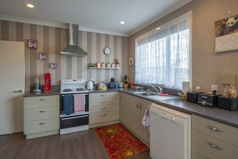 Photo of property in 9 Toronto Street, East Gore, Gore, 9710