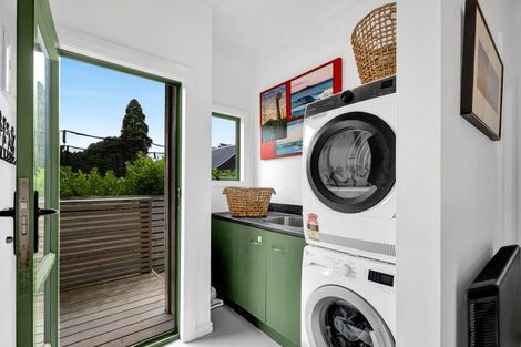 Photo of property in 1185b South Road, Oakura, 4314