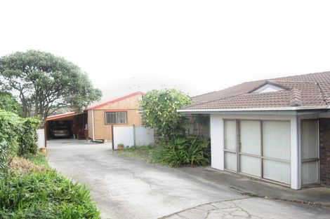 Photo of property in 2/34 Tupaki Place, Pakuranga Heights, Auckland, 2010
