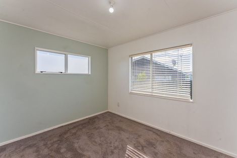 Photo of property in 13 Simcox Street, Otaki Beach, Otaki, 5512