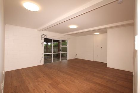 Photo of property in 306 Sunset Road, Windsor Park, Auckland, 0632