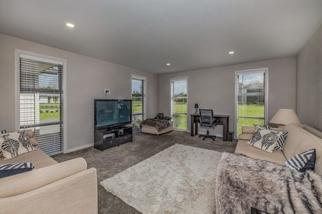 Photo of property in 1 Hoults Way, Kerikeri, 0230