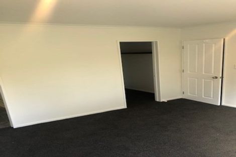 Photo of property in 52 Garelja Road, Henderson, Auckland, 0612