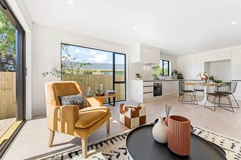 Photo of property in 18a Larissa Avenue, Henderson, Auckland, 0610