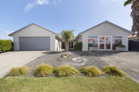 Photo of property in 781 Grenada Street, Papamoa Beach, Papamoa, 3118