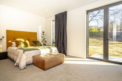 Photo of property in 10 Preston Drive, Arrowtown, 9302