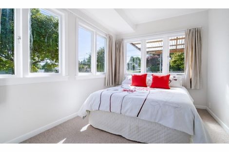 Photo of property in 43 Rogan Street, Mount Roskill, Auckland, 1041